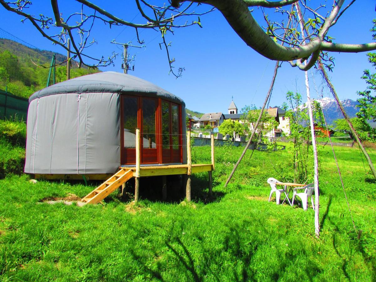 Maurienne Outdoor - Nuit Insolite En Yourte En Savoie Saint-Georges-Des-Hurtieres Exterior photo